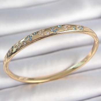 Pirinç Gold Renk Mavi Zirkon Taşlı Kelebek İşlemeli Kadın Kelepçe - TJ-BB6941