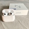 AirPods Apple