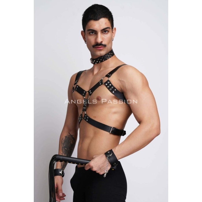 Kırbaç Ve Çivili Choker Detaylı Erkek Fantezi Deri Harness