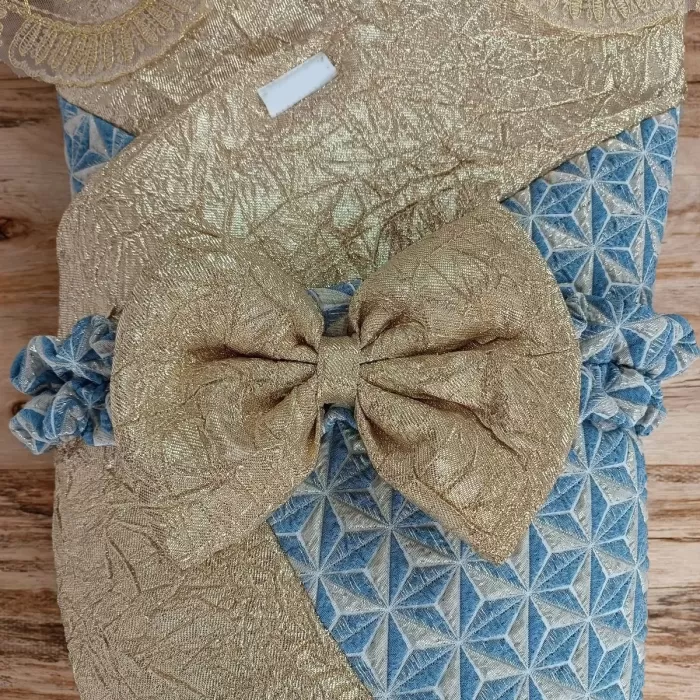 Yenidoğan Piramit Desenli Güpür İşlemeli Bebek Battaniyesi Kundak