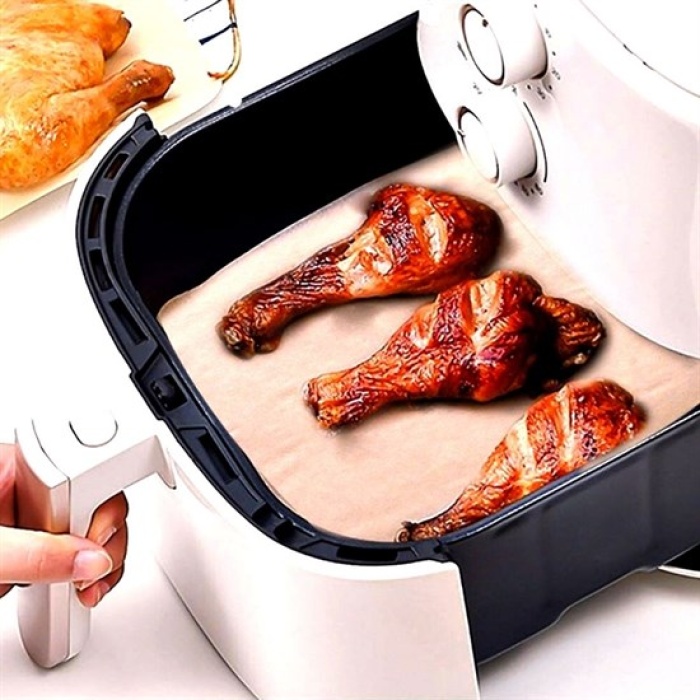 50 Adet Air Fryer Pişirme Kağıdı Tek Kullanımlık Yağ Su Geçirmez Yapışmaz Deliksiz Düz Kare Model (4434)