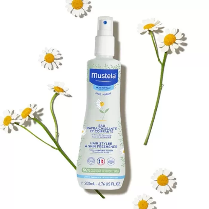 Mustela Organik Papatya Suyu ile Canlandırıcı ve Şekillendirici Sprey 200 ml