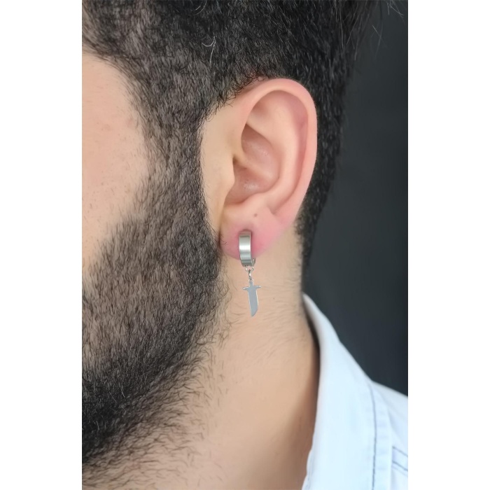 Silver Renk Kaplama Kılıç Figürlü Çelik Kıstırmalı Erkek Küpe
