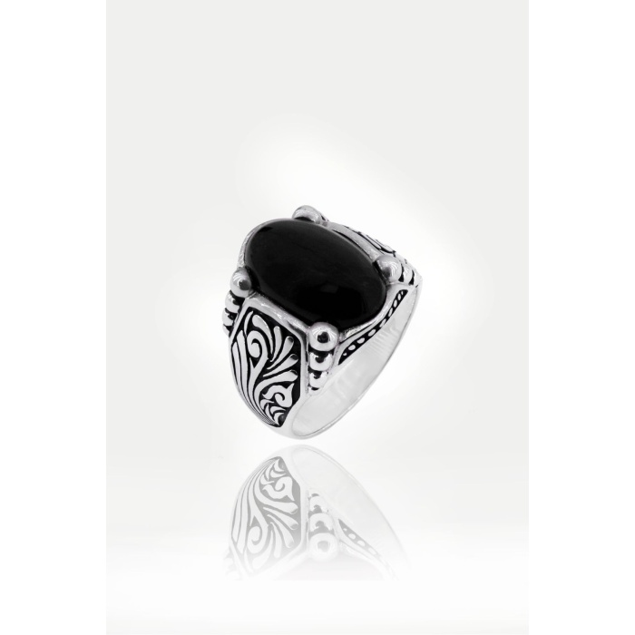 Oval Siyah Oniks Taşlı Otantik Desenli Gümüş Erkek Yüzük