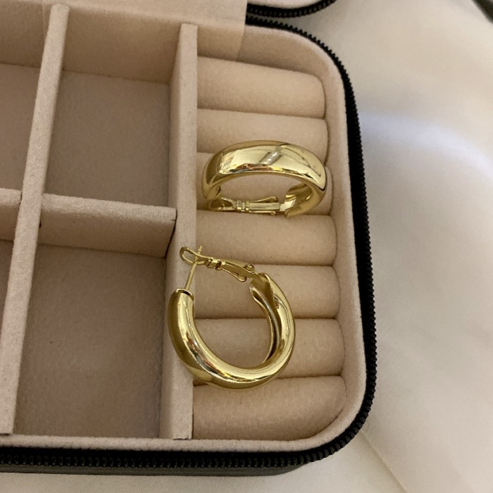 14K Vipseri Goldrengi Ortaboy Halka Küpe