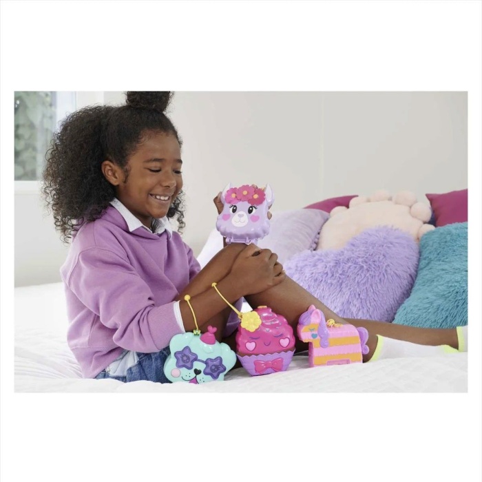 HKV34 Polly Pocket Unicorn Temalı Oyun Seti