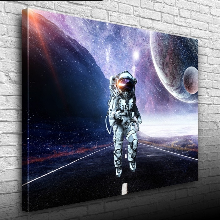 Uzayda Astronot ve Gezegenler Kanvas Tablo 50 x 70