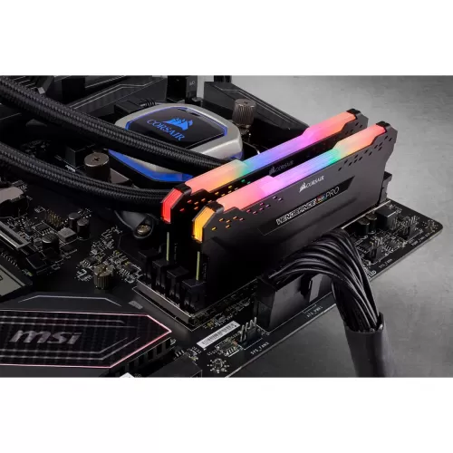 Corsair VENGEANCE RGB PRO LEDli DDR4-3600Mhz CL16 16GB (2x8GB) DUAL (18-22-22-42) 1.35V AMD Ryzen