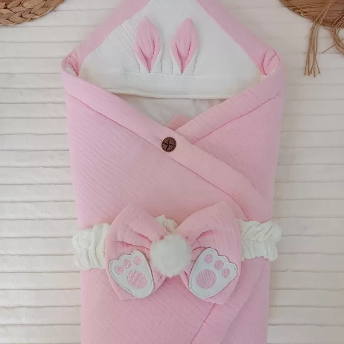 Yenidoğan 4 Kat Müslin Kumaş Kulaklı Patili Fiyonk Bebek Battaniyesi Kundak Pembe