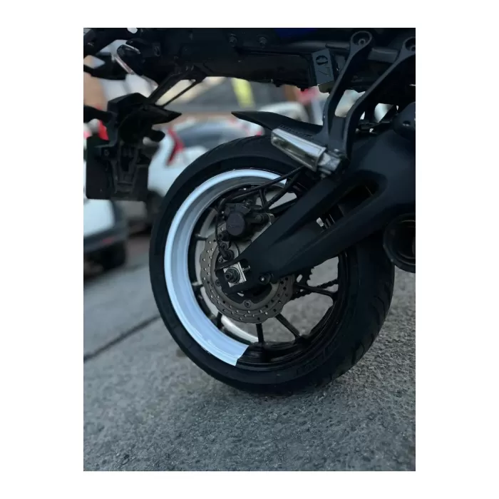 Mt07-600rr-r1 Ön 120 Arka 180 Ebat Uyumlu Beyaz Yarım Jant Şeridi Sticker