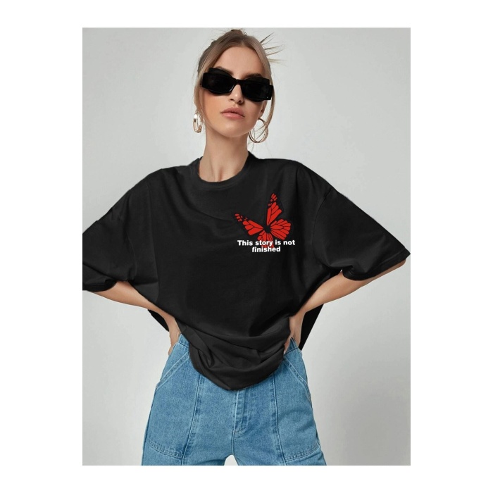 Kadın Oversize Kelebek Baskılı T-shirt