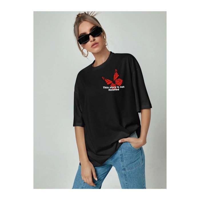 Kadın Oversize Kelebek Baskılı T-shirt