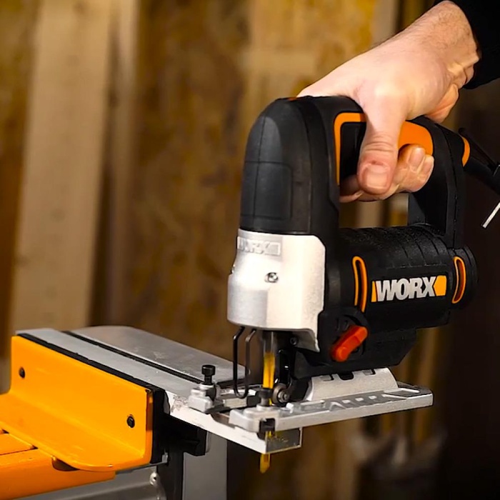 WORX WX479 750Watt Profesyonel Devir Ayarlı Dekupaj Testere