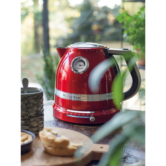 Kitchenaid 5KEK1522ECA Artisan Candy Apple 1.5 Litre Kettle