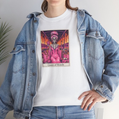 Unisex Queen of Wands Tarot Kart Baskılı Beyaz Basic Tshirt