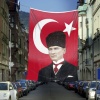 Kalpaklı Gazi Mustafa Kemal Atatürk Ay Yıldız Türk Bayraklı Poster Tören Kutlama Cephe Bayrağı ATA43