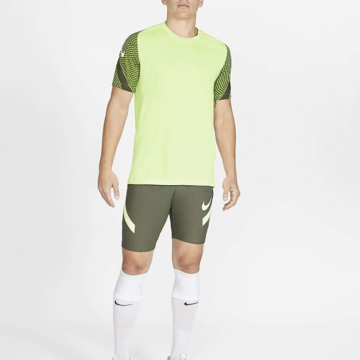 Nike Dri-FIT Strike Kısa Kollu Erkek Futbol Üstü