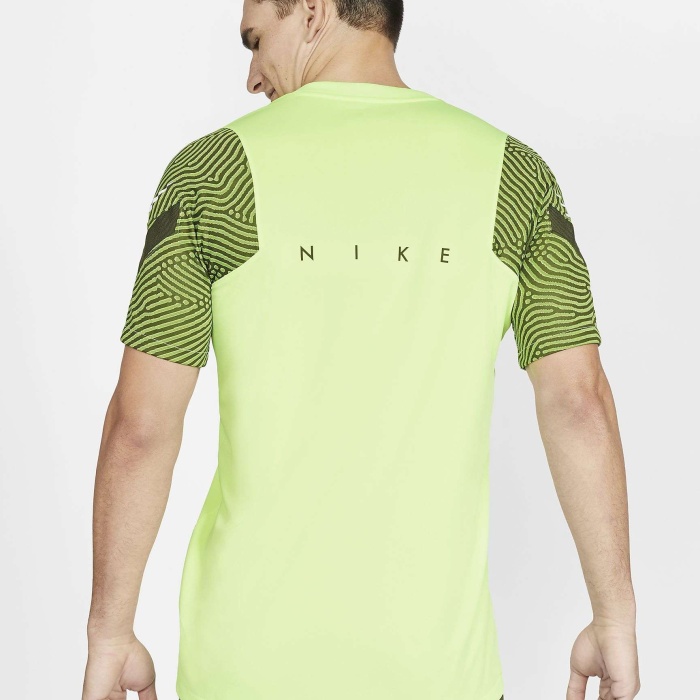 Nike Dri-FIT Strike Kısa Kollu Erkek Futbol Üstü