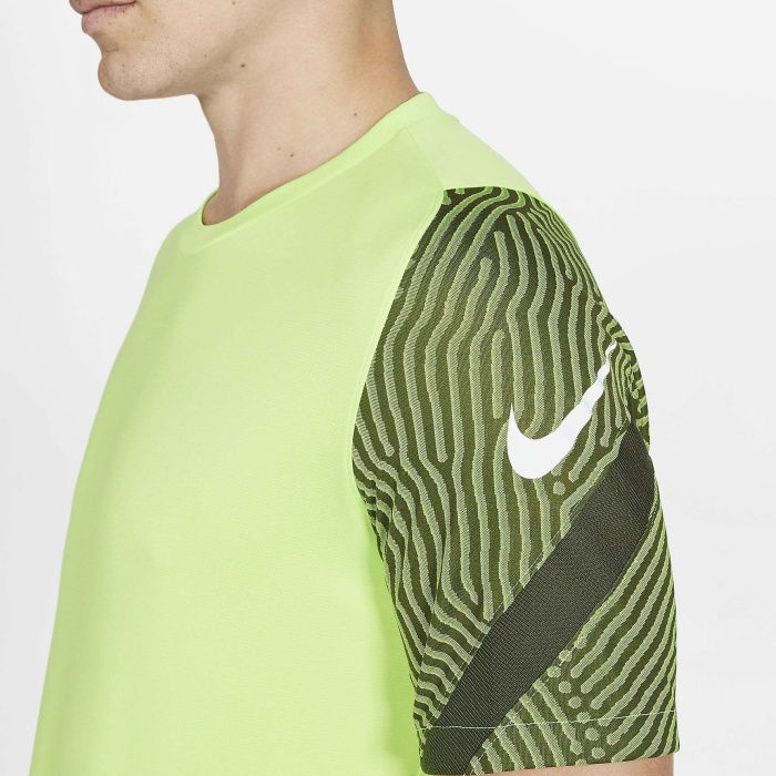 Nike Dri-FIT Strike Kısa Kollu Erkek Futbol Üstü