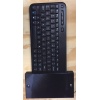 Logitech K400r klavye tutucusu ve dokunmatik yüzey düğme kabartması T3073420