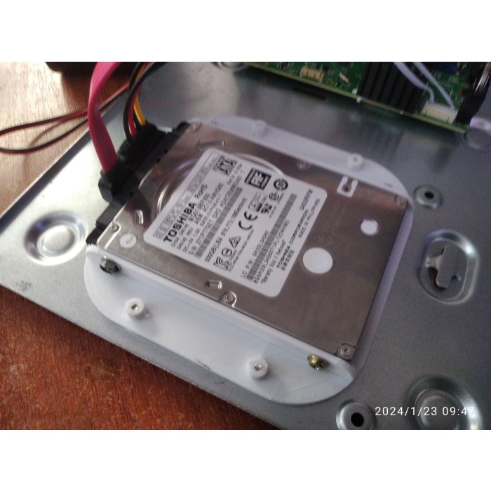 Disk 2.5 ila boyut 3.5 için adaptör