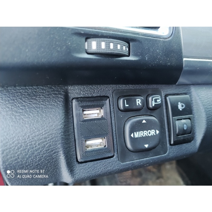 Haval H2 için iki Teyes USB radyoyu takın.