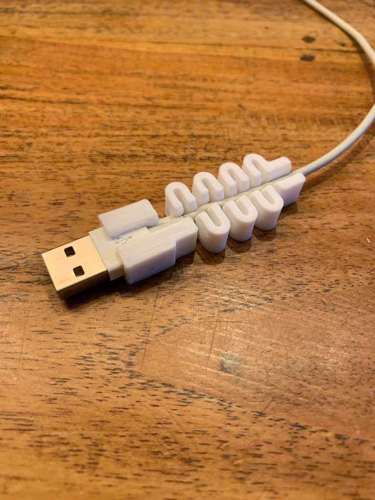 Apple Usb Kablo Tutucu Beyaz 3306054