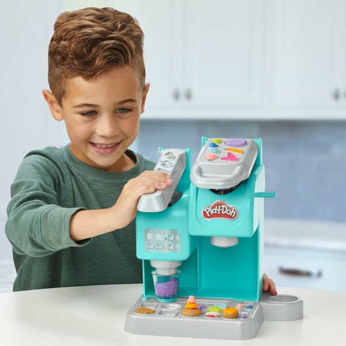 F5836 Play-Doh Süper Renkli Kafe Oyun Seti