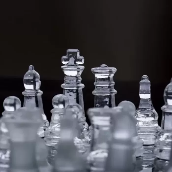 Glass Chess Cam Satranç Takımı (25 Cm X 25 Cm)