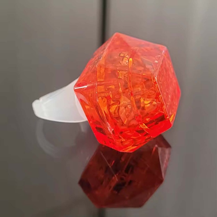 Kristal Tasarımlı Led Glow Işıklı 3 Modlu Kırmızı Yüzük 3.5 x 5 cm