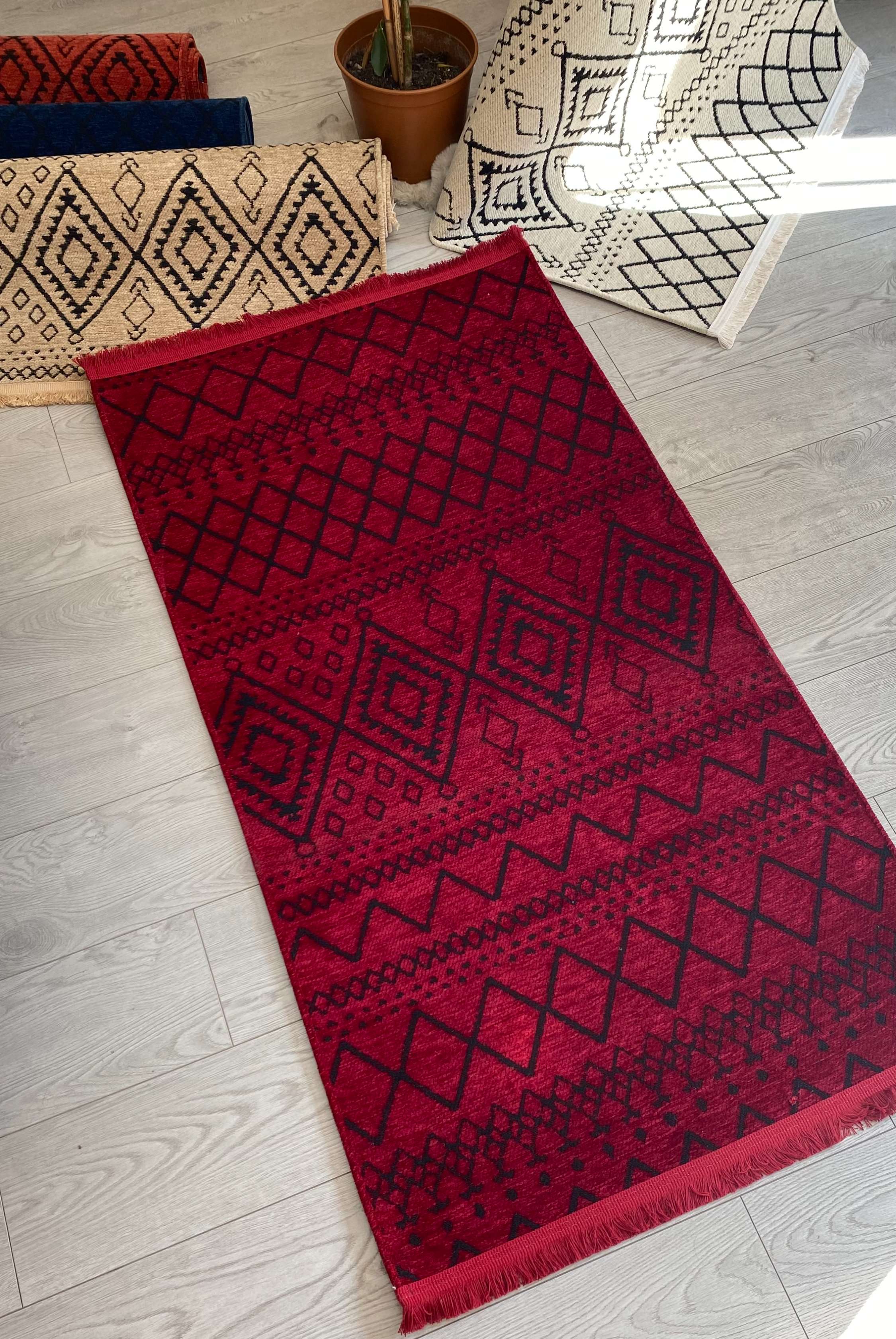 Üsküp Bordo Dokuma Kilim