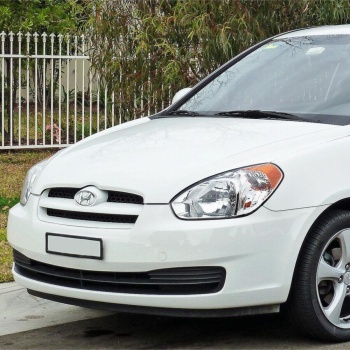 Hyundai Accent Era Sağ + Sol Ön Far Takımı Motorlu 2006-2009 Sarı Sinyalli  Uyumlu