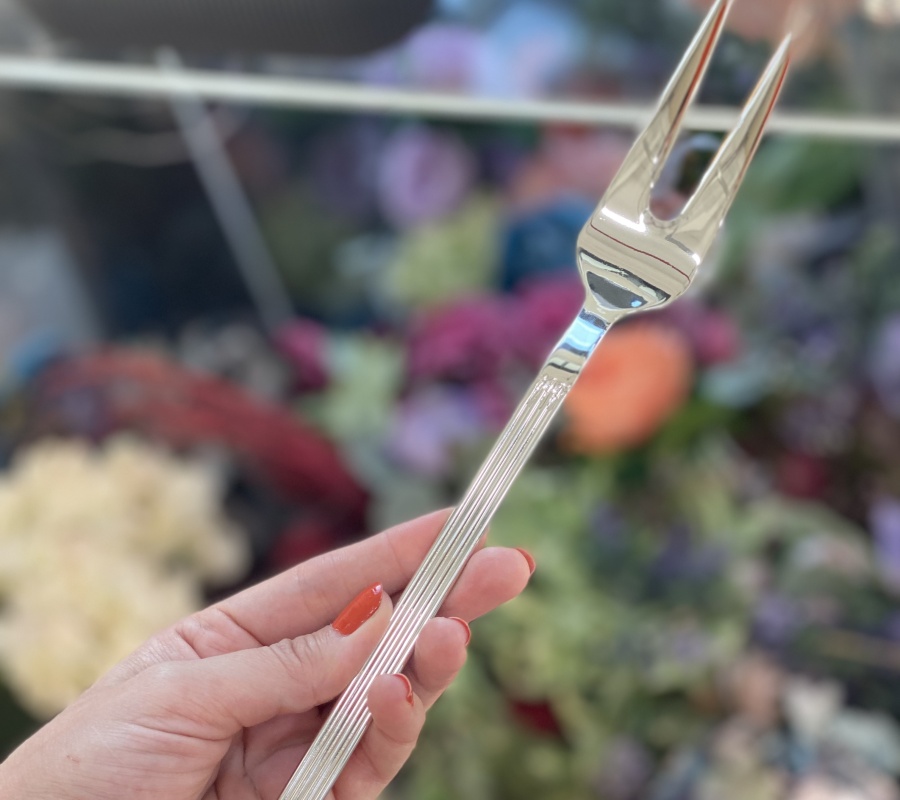 LINE DECOR SERVING FORK