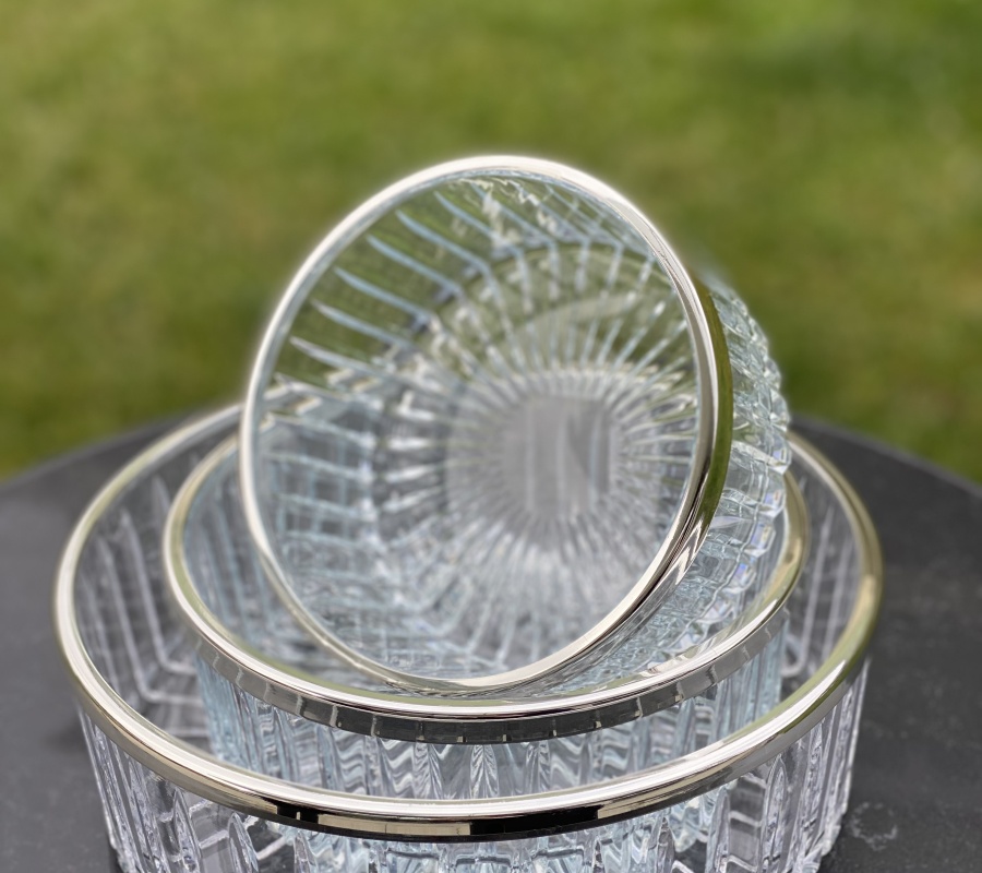 SILVER DETAILED GLASS BOWL