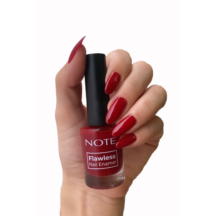 FLAWLESS NAIL ENAMEL 102