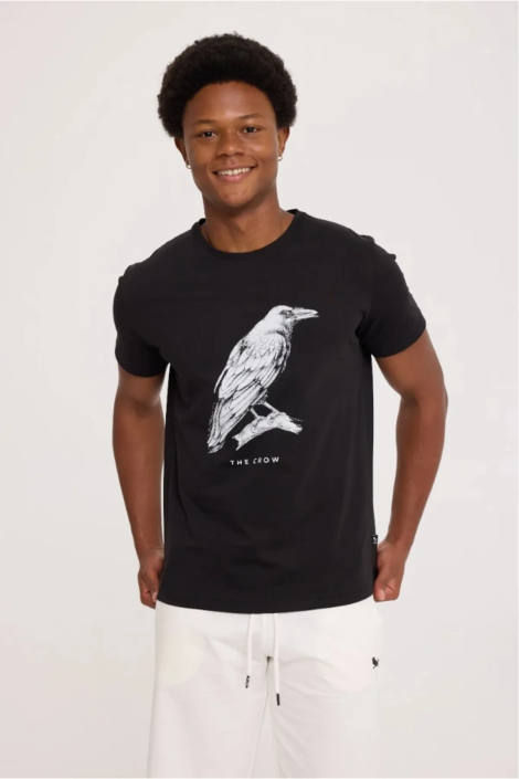 The Crow Tee Tişört – Siyahın Şıklığı ve Basic Tarzın Buluşması