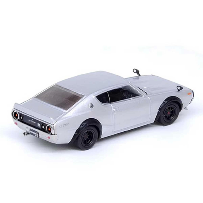 Inno 1:64 Nissan Skyline Silver 200 GT-R