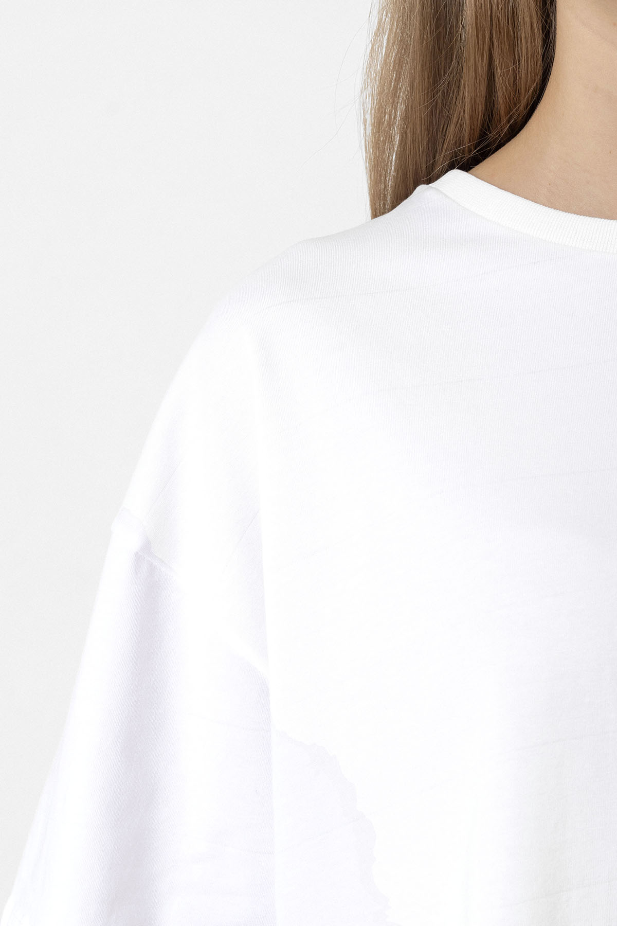 Blackpink Minimalist Beyaz Kadın Crop Tshirt