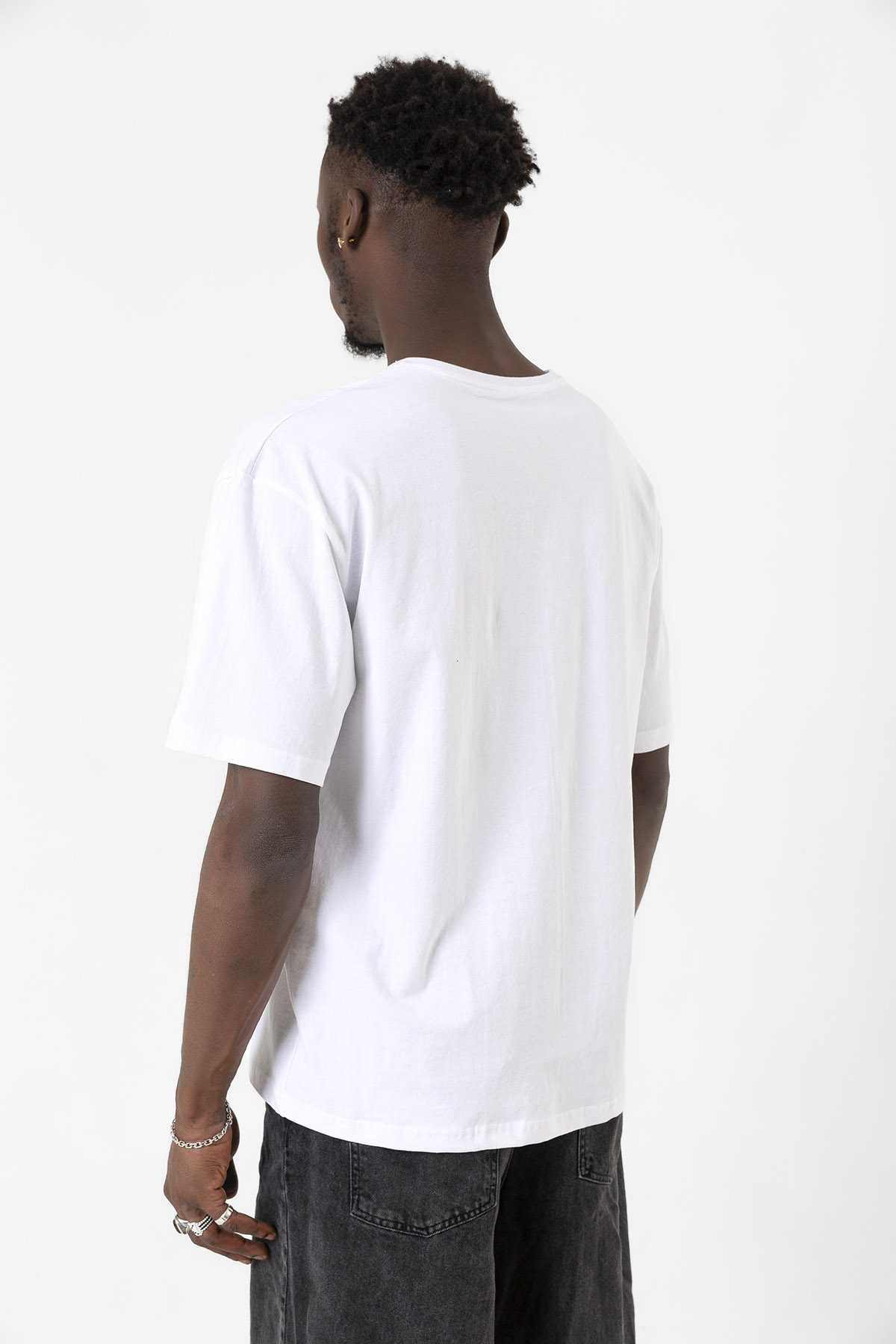 Dubious Handles Logo Beyaz Erkek Oversize Tshirt
