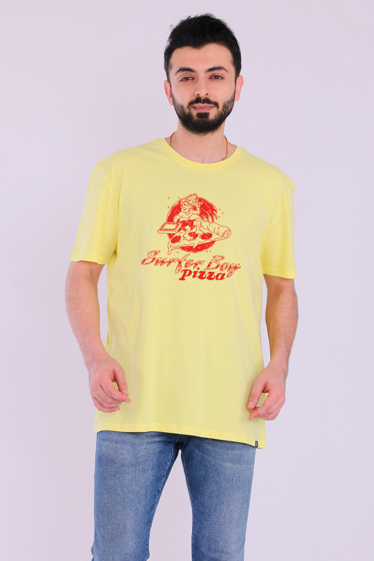 Stranger Things Surferboy Pizza Baskılı Sarı Kısakol Erkek Tshirt