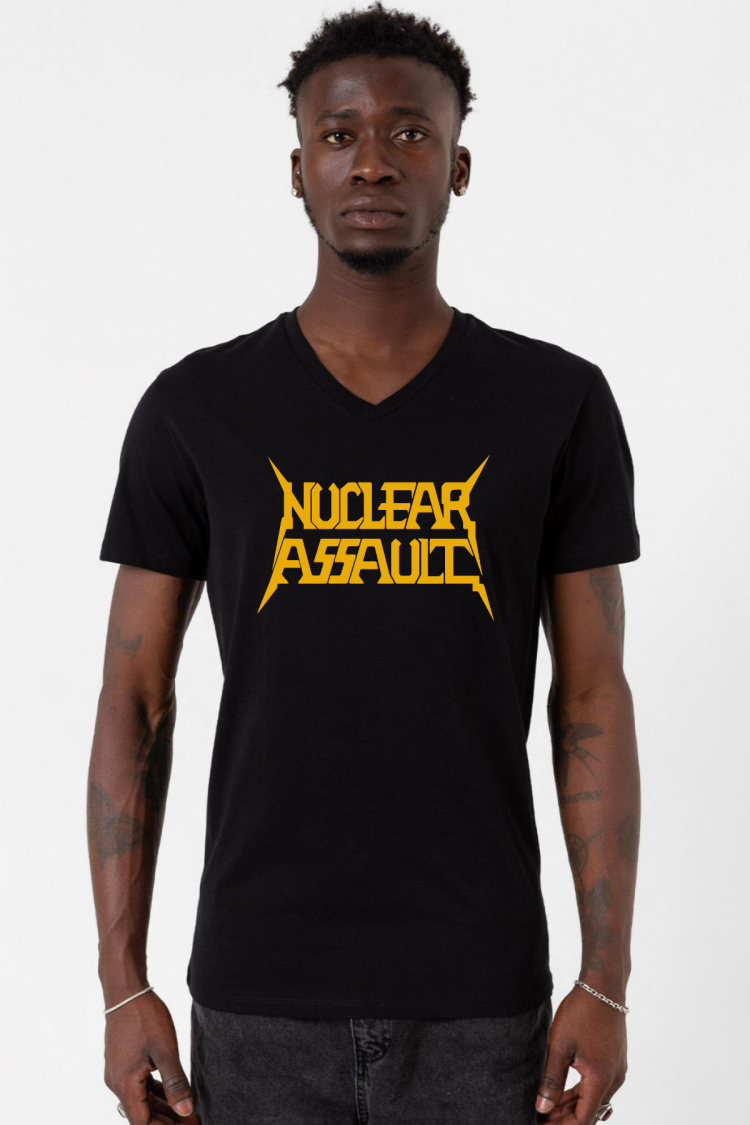 Nuclear Assault Lettern Siyah Erkek V yaka Tshirt