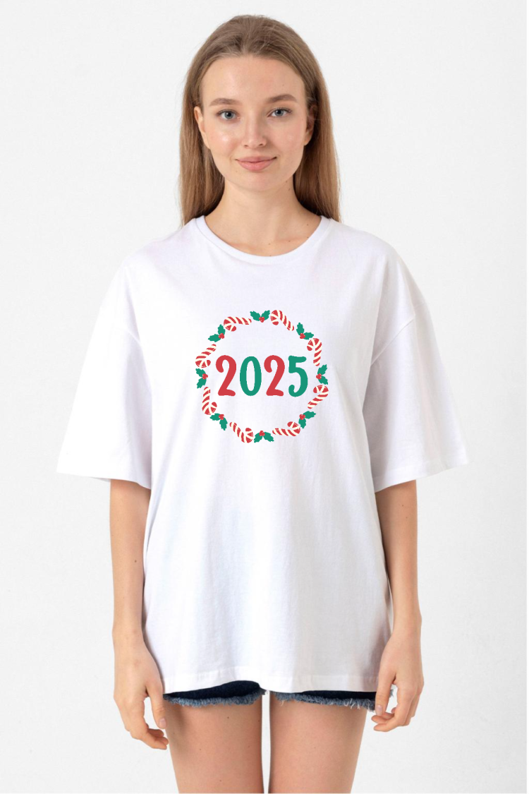 Christmas Holiday Wreath Beyaz Kadın Oversize Tshirt