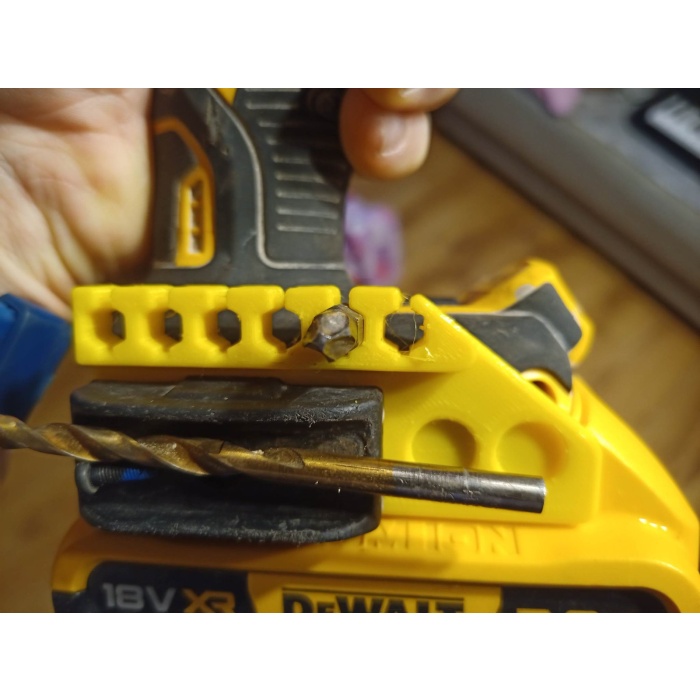 Dewalt Uç Tutucu Adaptörü T4646390