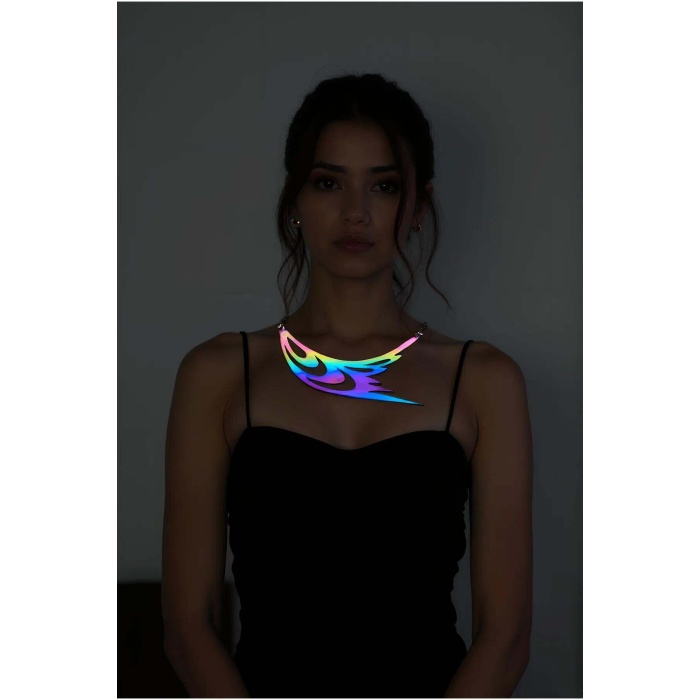 Rainbow Reflektörlü Kuş Kanadı Ve Göz Detaylı Choker Kolye, Şık Lazer Kesim Kolye - 1414
